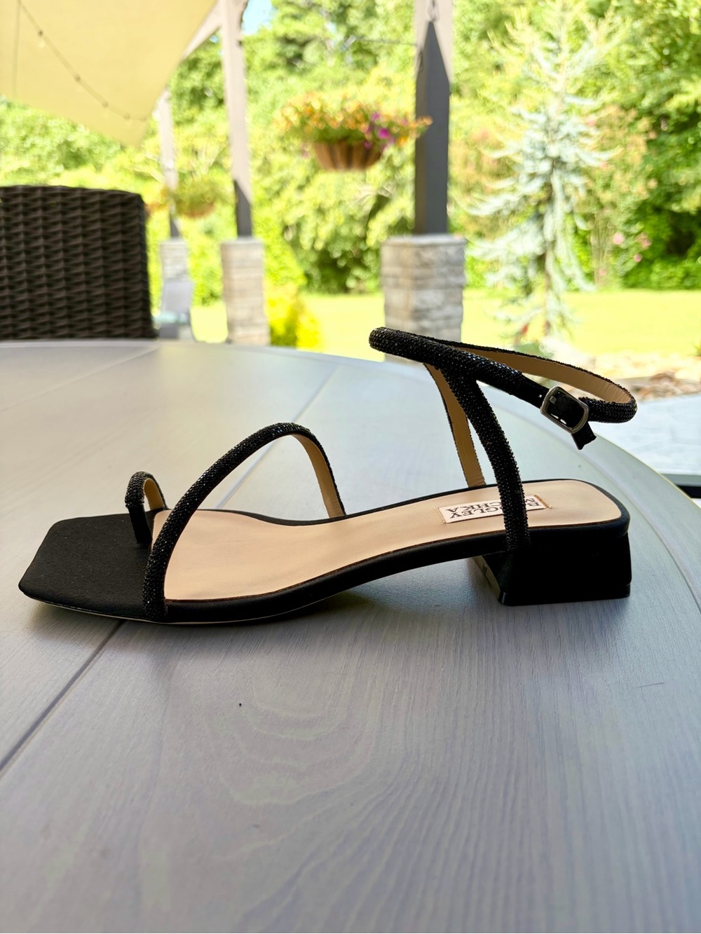 Badgley Mischka Dakota Black Rhinestone Strappy Low Block Heel Sandals Size 9.5 - Picture 8 of 12